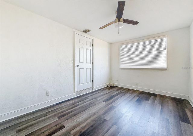 2100 28TH AVENUE N, St Petersburg, FL 33713