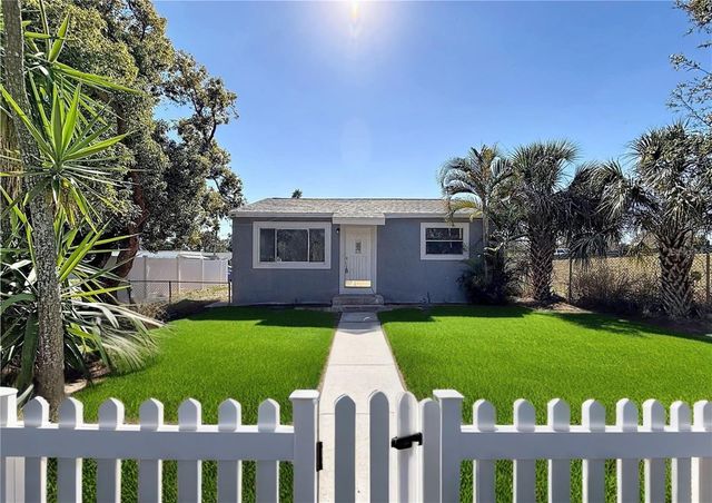 2100 28TH AVENUE N, St Petersburg, FL 33713