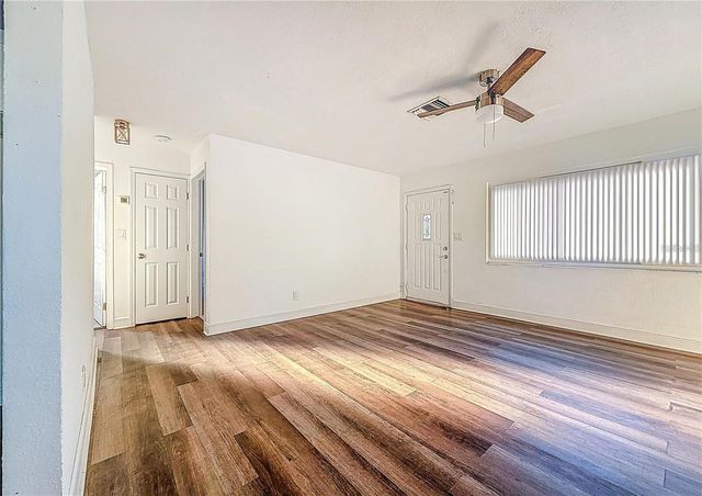 2100 28TH AVENUE N, St Petersburg, FL 33713