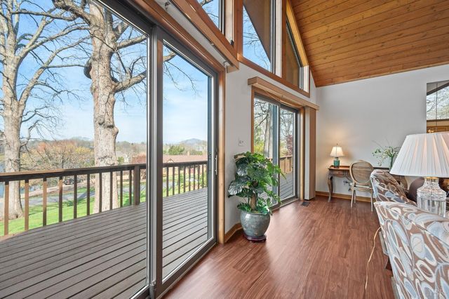 123 Sailview Drive, Forest, VA 24551