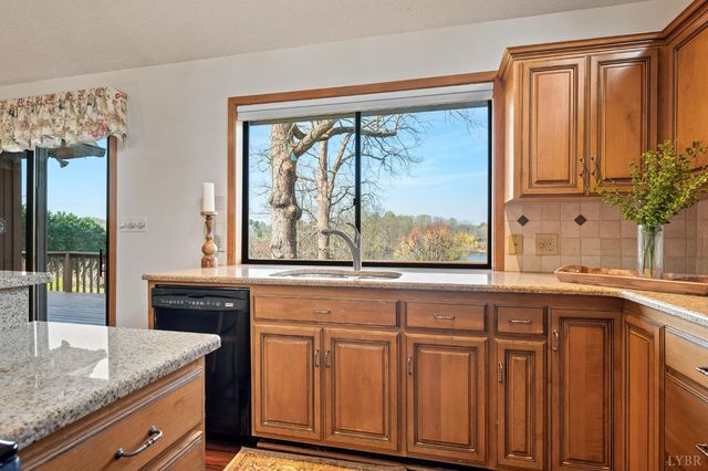 123 Sailview Drive, Forest, VA 24551