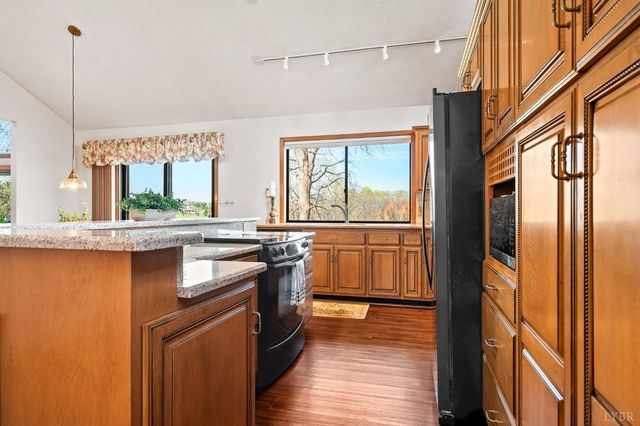 123 Sailview Drive, Forest, VA 24551