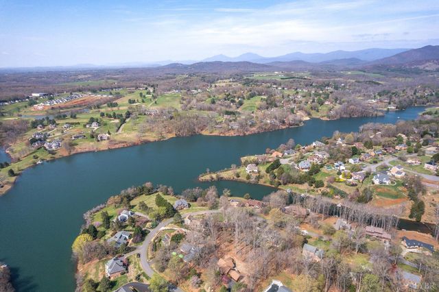 123 Sailview Drive, Forest, VA 24551