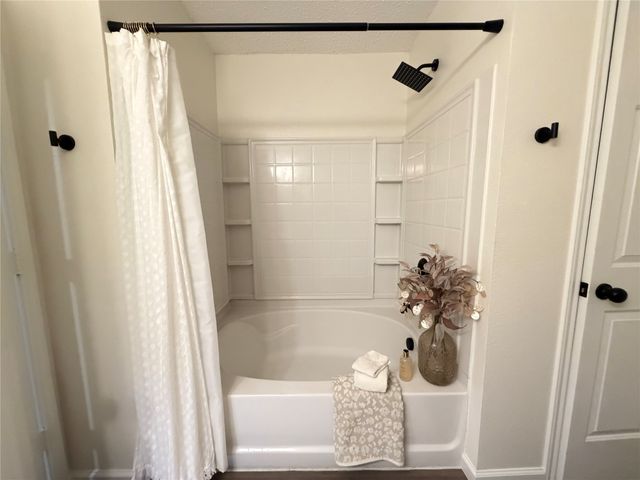 1632 Crown Point Drive, Little Elm, TX 75036