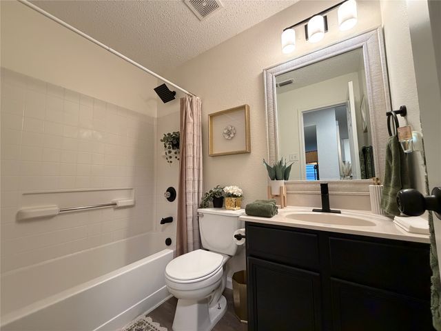 1632 Crown Point Drive, Little Elm, TX 75036