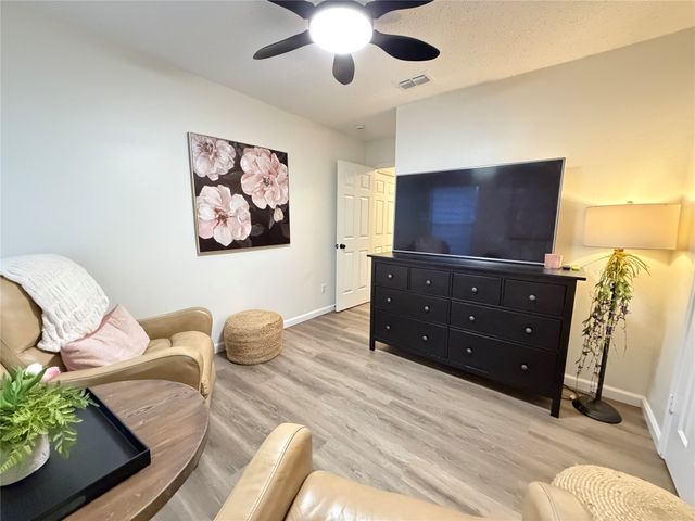 1632 Crown Point Drive, Little Elm, TX 75036