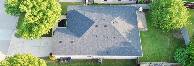 1632 Crown Point Drive, Little Elm, TX 75036