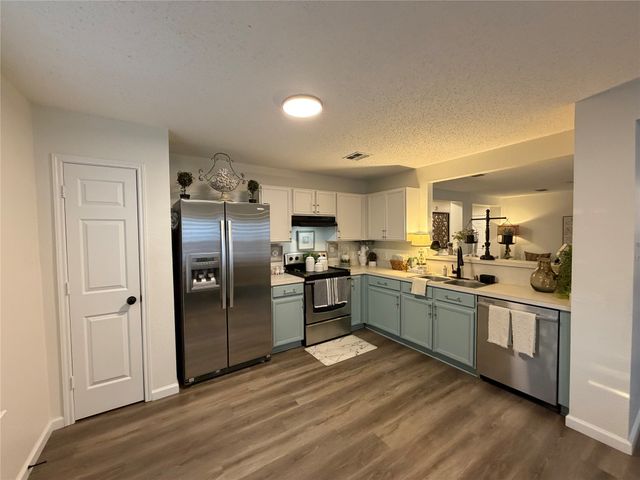 1632 Crown Point Drive, Little Elm, TX 75036