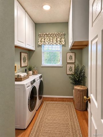 917 Burn Oak, St Charles, MO 63303