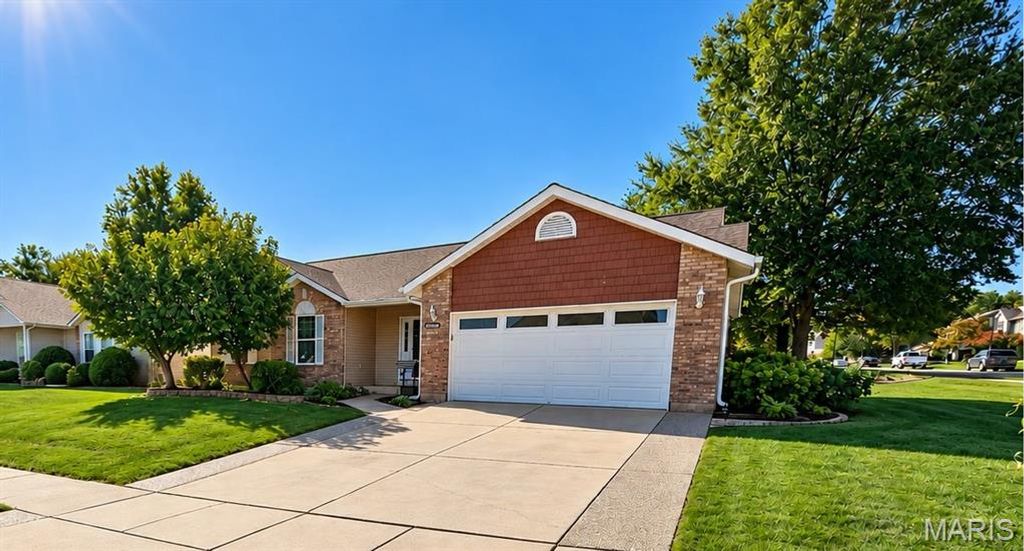 917 Burn Oak, St Charles, MO 63303