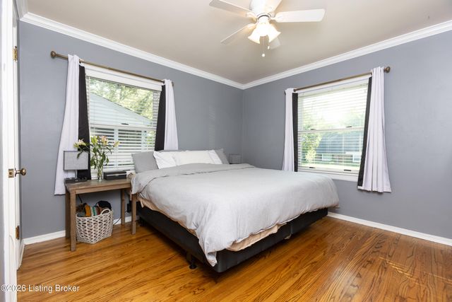 2421 Clarendon Ave, Louisville, KY 40205