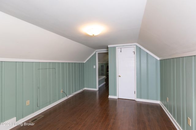 2421 Clarendon Ave, Louisville, KY 40205