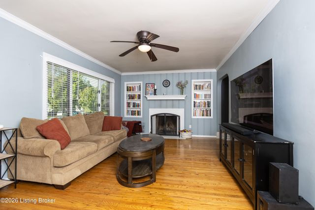 2421 Clarendon Ave, Louisville, KY 40205