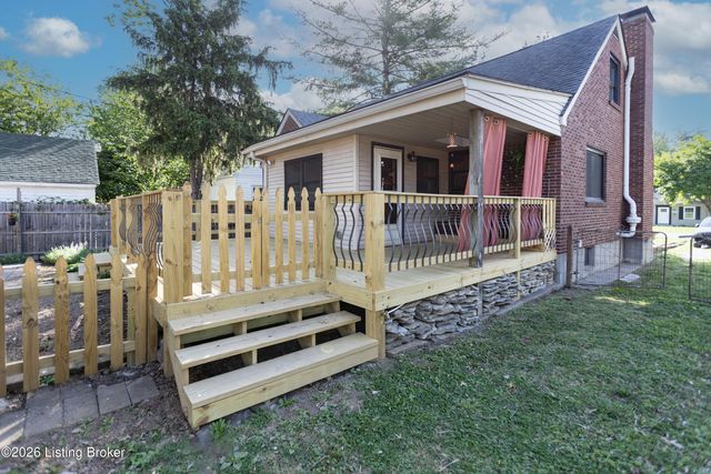 2421 Clarendon Ave, Louisville, KY 40205