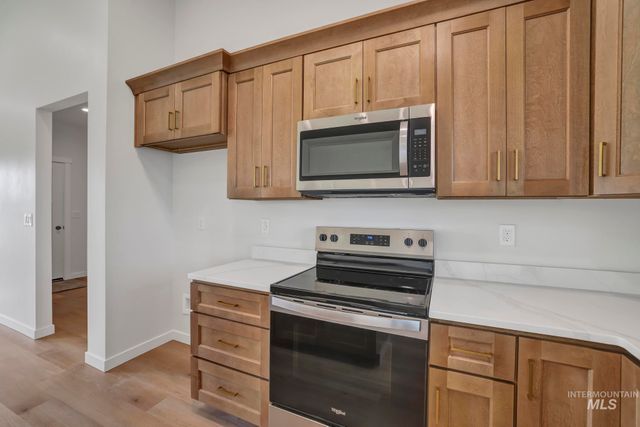 910 23rd Ave E, Jerome, ID 83338