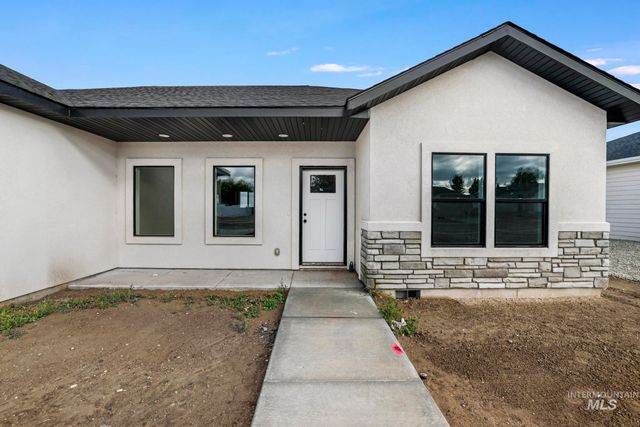 910 23rd Ave E, Jerome, ID 83338