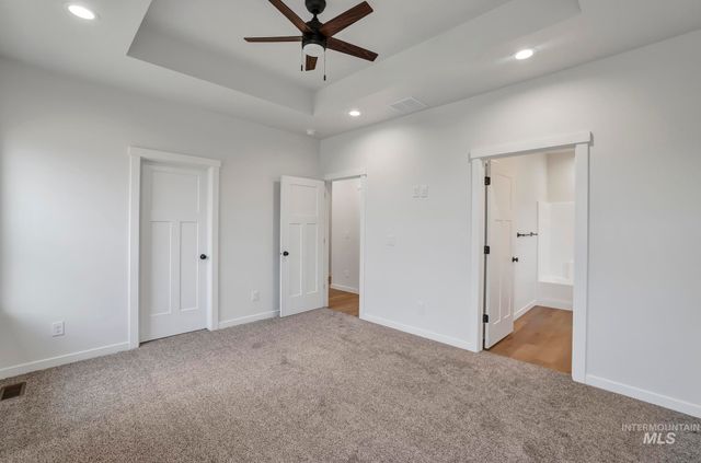 910 23rd Ave E, Jerome, ID 83338