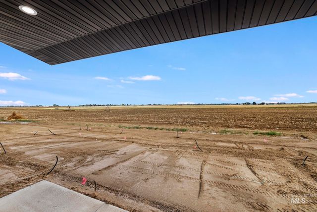 910 23rd Ave E, Jerome, ID 83338