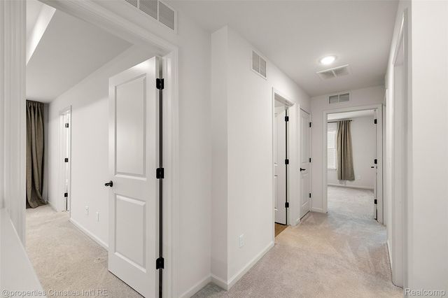 2436 Parkshore Drive, Commerce Charter Township, MI 48382