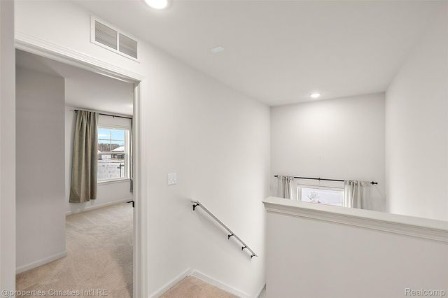 2436 Parkshore Drive, Commerce Charter Township, MI 48382