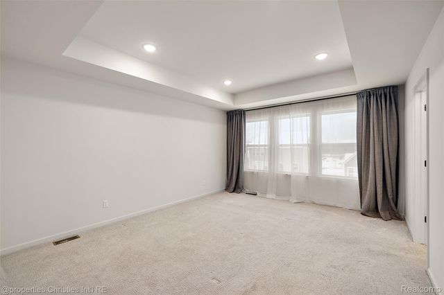 2436 Parkshore Drive, Commerce Charter Township, MI 48382