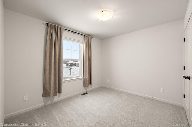 2436 Parkshore Drive, Commerce Charter Township, MI 48382