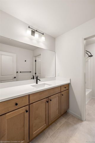 2436 Parkshore Drive, Commerce Charter Township, MI 48382