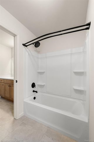 2436 Parkshore Drive, Commerce Charter Township, MI 48382