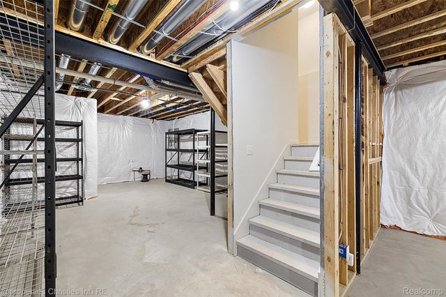 2436 Parkshore Drive, Commerce Charter Township, MI 48382