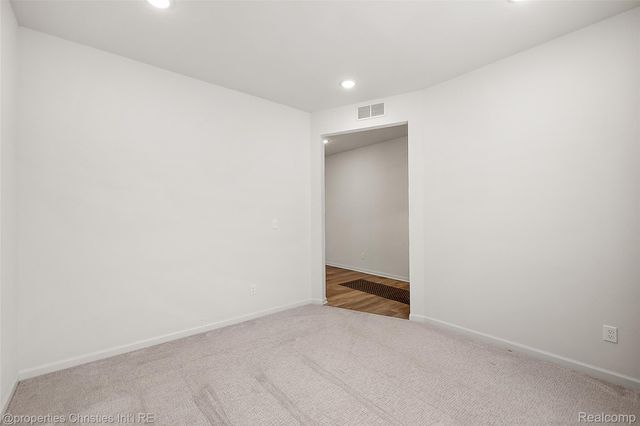 2436 Parkshore Drive, Commerce Charter Township, MI 48382