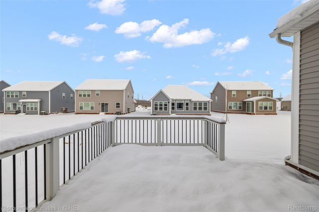 2436 Parkshore Drive, Commerce Charter Township, MI 48382