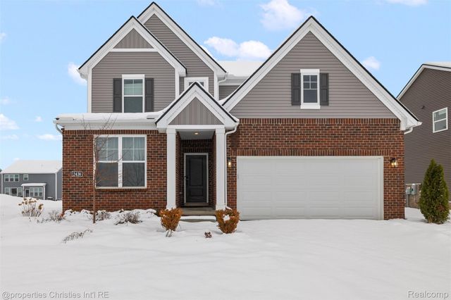 2436 Parkshore Drive, Commerce Charter Township, MI 48382