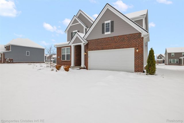 2436 Parkshore Drive, Commerce Charter Township, MI 48382