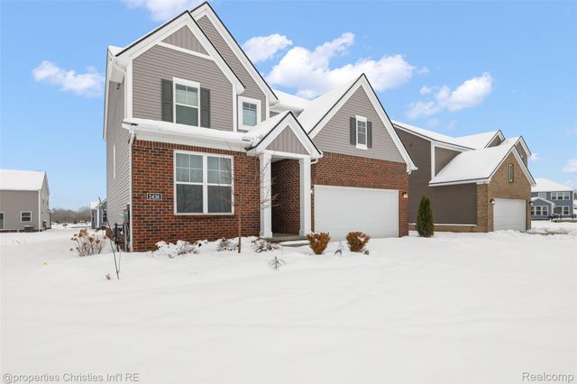 2436 Parkshore Drive, Commerce Charter Township, MI 48382