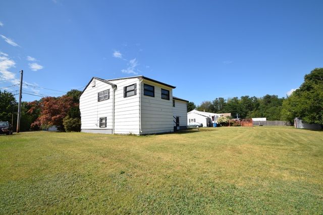 27 Niles Rd, Randolph, MA 02368