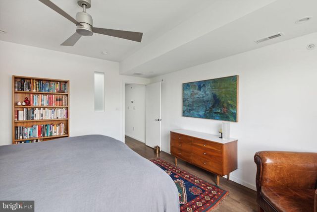 1130 S SYDENHAM ST, Philadelphia, PA 19146