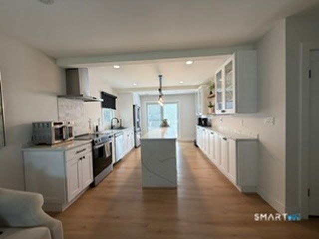 102 Old Barn Road West, Stamford, CT 06905