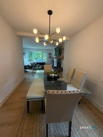 102 Old Barn Road West, Stamford, CT 06905