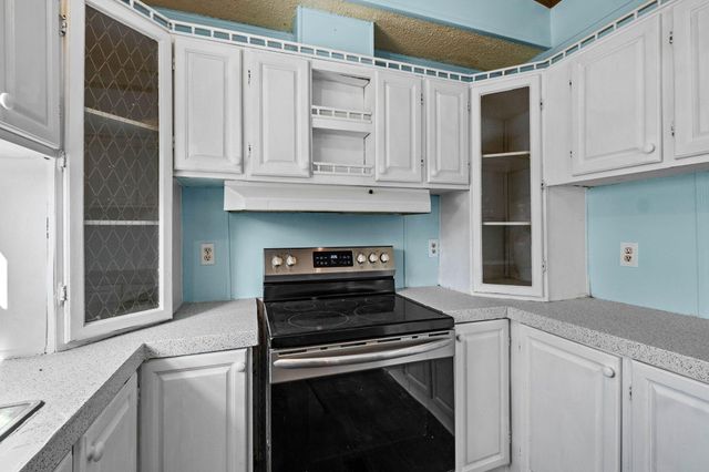 27876 Maple Street, Seligman, MO 65745