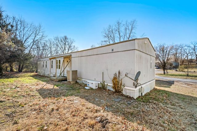 27876 Maple Street, Seligman, MO 65745