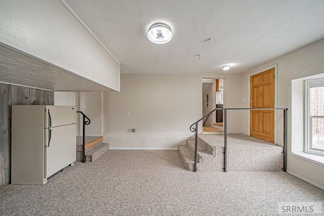 328 N Park Avenue, Shelley, ID 83274