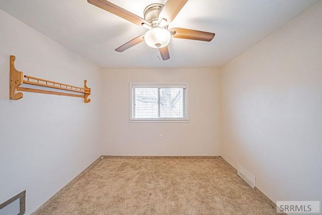 328 N Park Avenue, Shelley, ID 83274