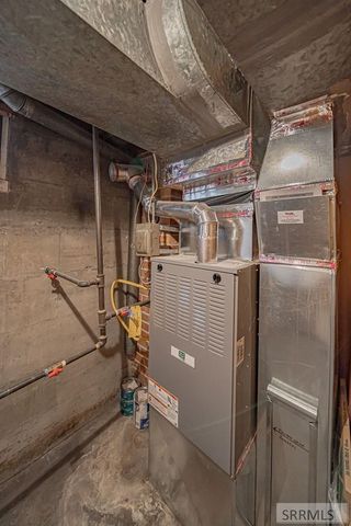 328 N Park Avenue, Shelley, ID 83274