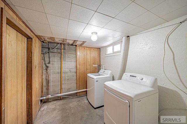 328 N Park Avenue, Shelley, ID 83274