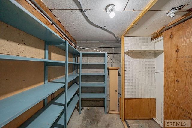 328 N Park Avenue, Shelley, ID 83274