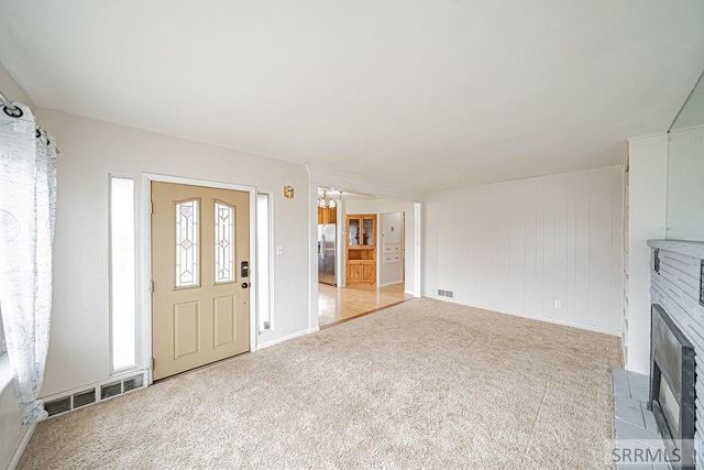 328 N Park Avenue, Shelley, ID 83274