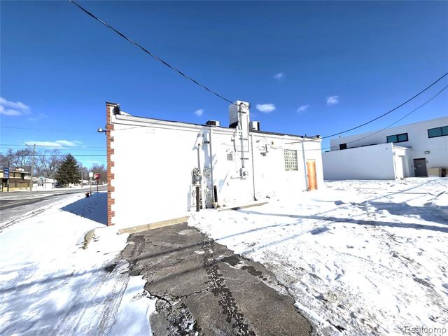 25845 Plymouth Road, Redford, MI 48239