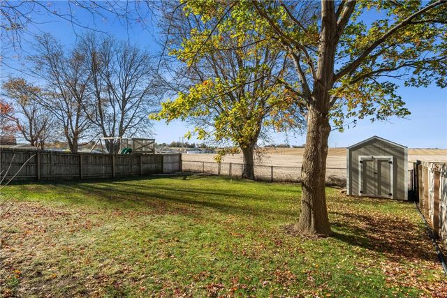 3600 Falcon View Road SW, Cedar Rapids, IA 52404