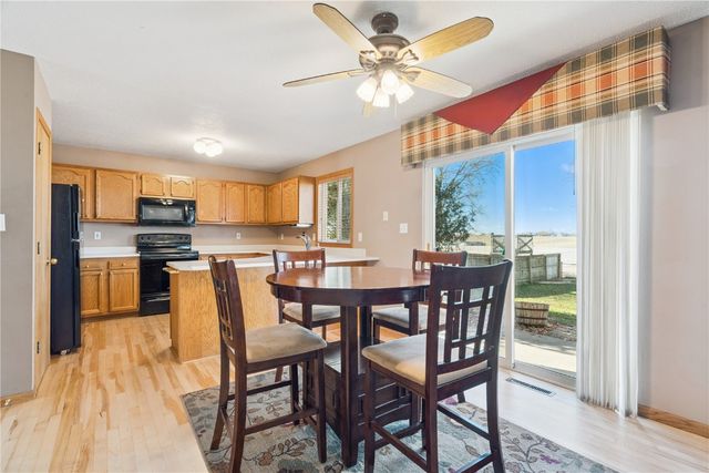 3600 Falcon View Road SW, Cedar Rapids, IA 52404