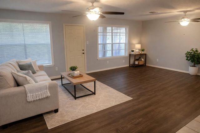 1202 Twining Oaks Lane, Missouri City, TX 77489